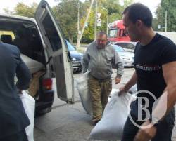 Допомога захисникам від чернігівців знову їде під Донецьк Допомога захисникам від чернігівців знову їде під Донецьк
